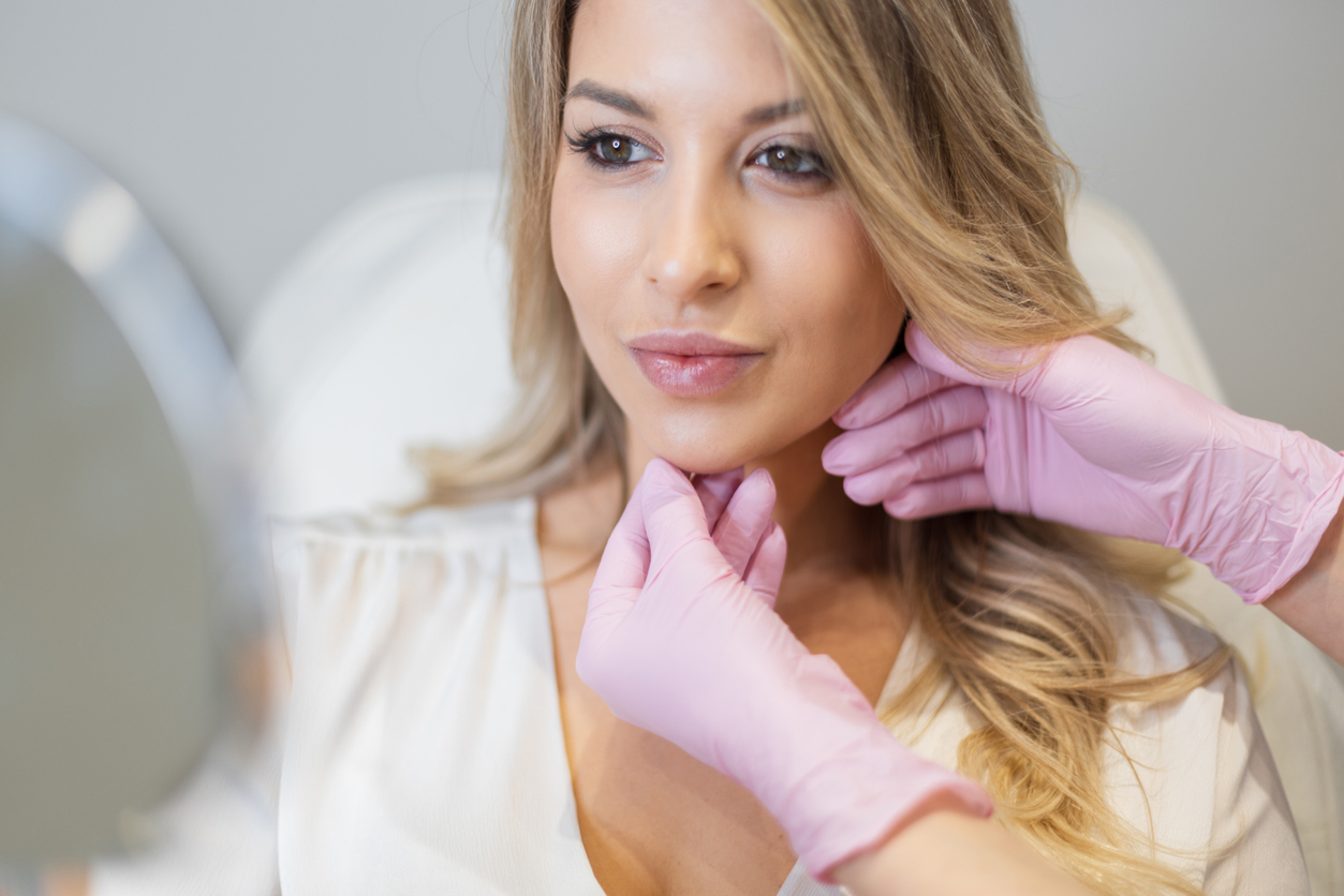 Face slimming injections along the jawline and perioral area